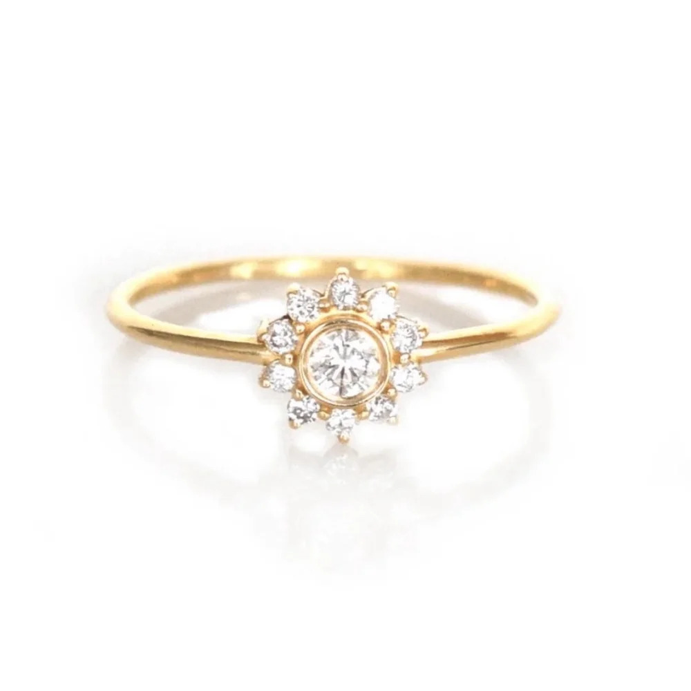 14k Gold Filled Micro Simulated Diamond Sunflower Ring‎ Size 7